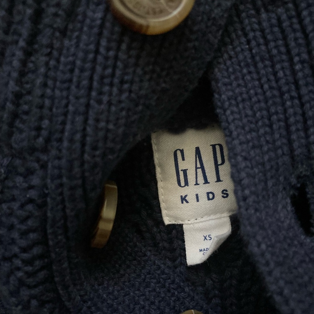 Cable Knit Sweater - Picture 5 of 10
